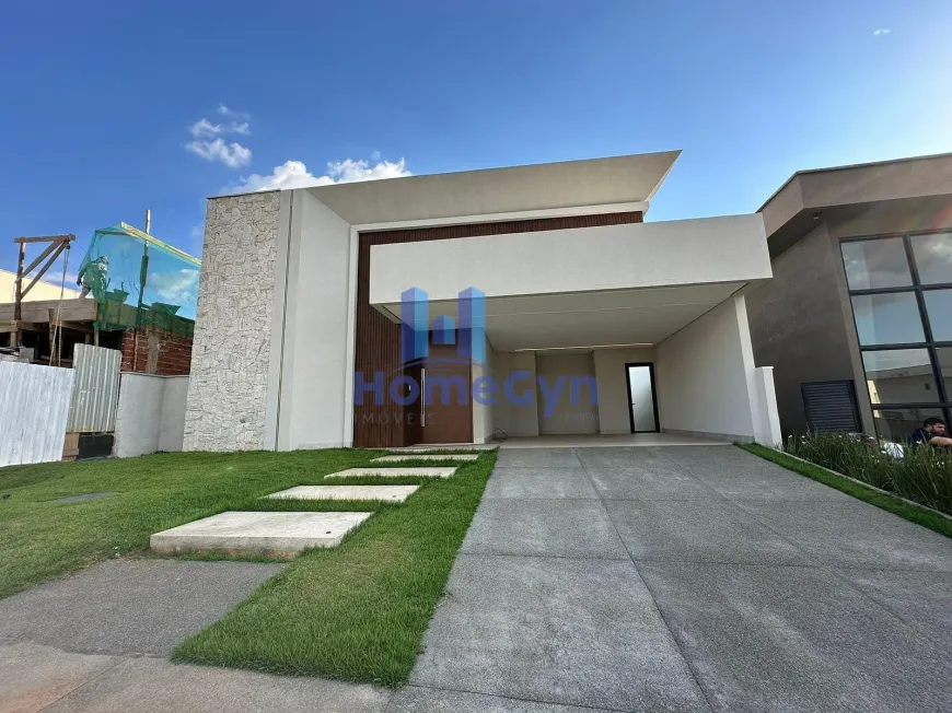 Foto 1 de Casa com 3 Quartos para alugar, 315m² em Residencial Goiânia Golfe Clube, Goiânia