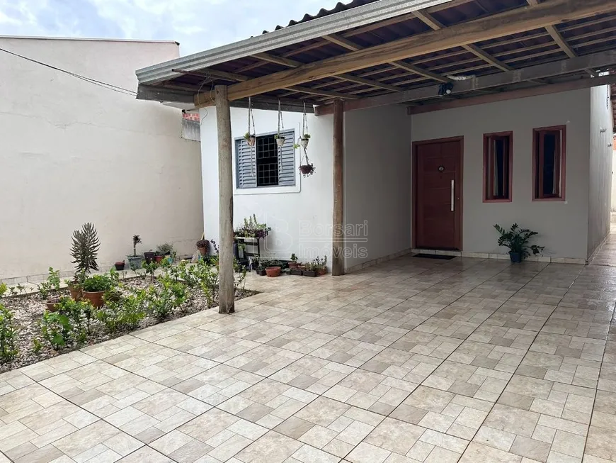 Foto 1 de Casa com 3 Quartos à venda, 130m² em Jardim Brasil, Araraquara