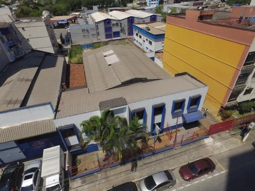 Foto 1 de Galpão/Depósito/Armazém com 4 Quartos à venda, 660m² em Aterrado, Volta Redonda