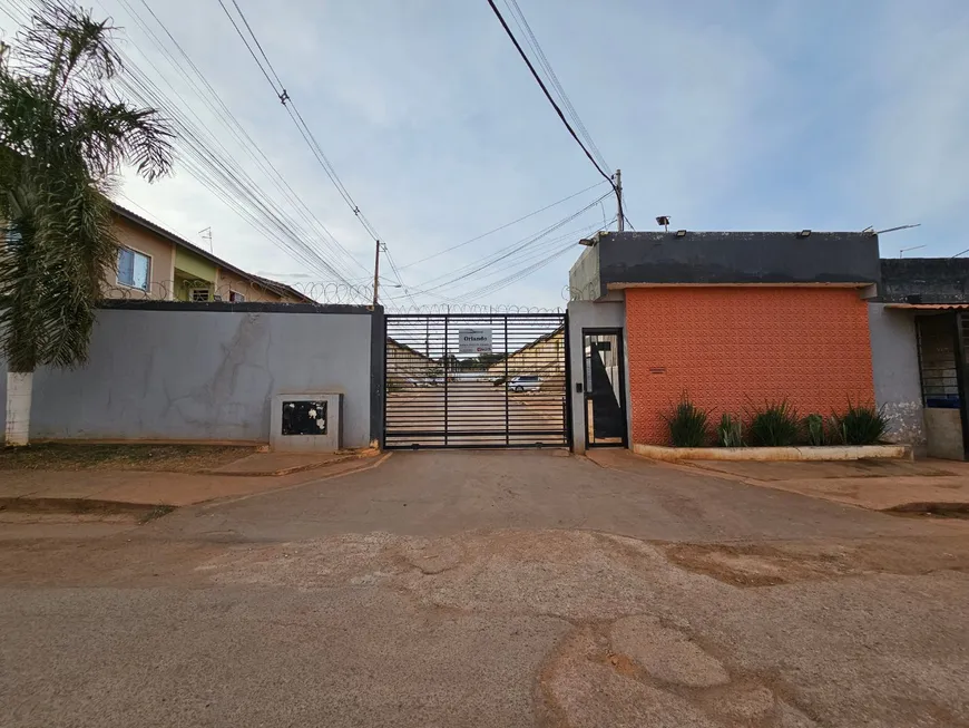 Foto 1 de Apartamento com 2 Quartos à venda, 43m² em Chácaras Anhanguera, Valparaíso de Goiás