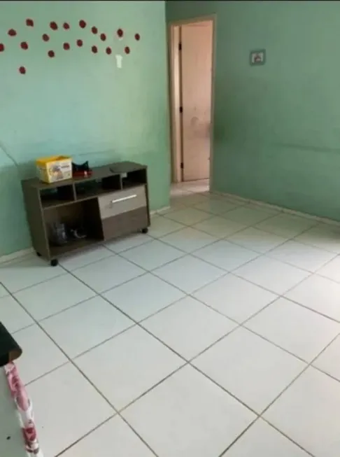 Foto 1 de Apartamento com 2 Quartos à venda, 50m² em CIA, Simões Filho