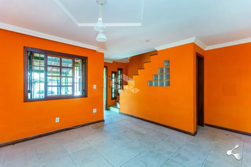 Foto 1 de Casa com 2 Quartos à venda, 90m² em Hípica, Porto Alegre