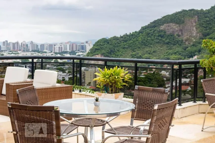 Foto 1 de Casa de Condomínio com 3 Quartos à venda, 4950m² em Joá, Rio de Janeiro