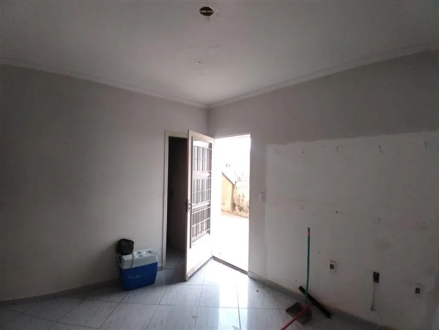 Foto 1 de Casa com 2 Quartos para alugar, 40m² em Vila Aurora, São Paulo