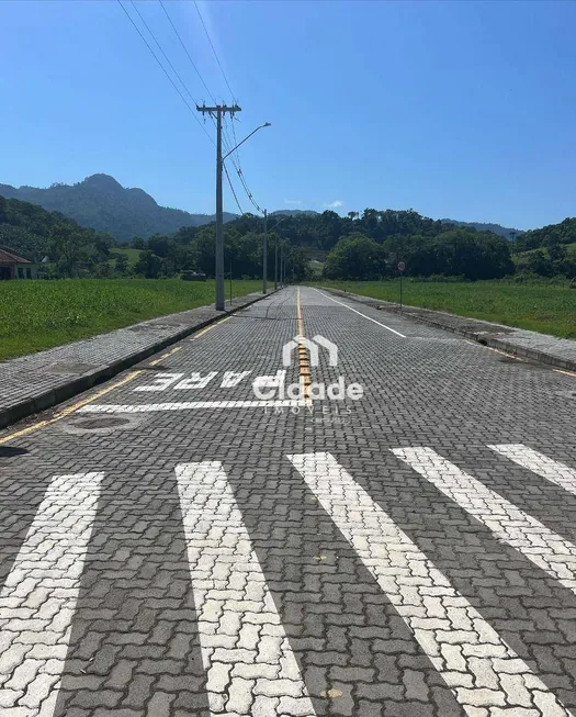 Foto 1 de Lote/Terreno à venda, 300m² em Rio da Luz, Jaraguá do Sul