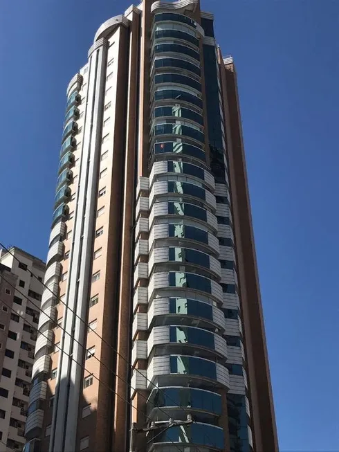 Foto 1 de Apartamento com 3 Quartos à venda, 257m² em Jardim Anália Franco, São Paulo