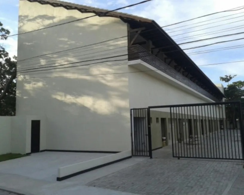 Foto 1 de Galpão/Depósito/Armazém à venda, 40m² em Pitangueiras, Lauro de Freitas