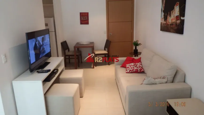 Foto 1 de Flat com 1 Quarto para alugar, 38m² em Vila Olímpia, São Paulo