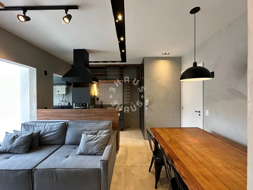 Foto 1 de Apartamento com 2 Quartos à venda, 63m² em Chácara Santo Antônio, São Paulo