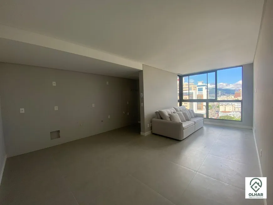 Foto 1 de Apartamento com 2 Quartos para alugar, 77m² em Estreito, Florianópolis