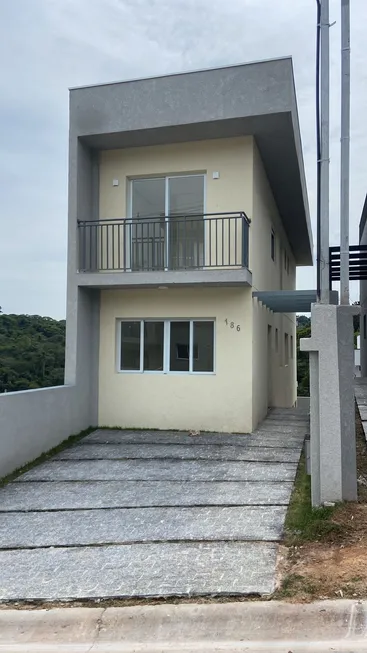 Foto 1 de Casa de Condomínio com 3 Quartos para alugar, 119m² em das Pedras, Cotia