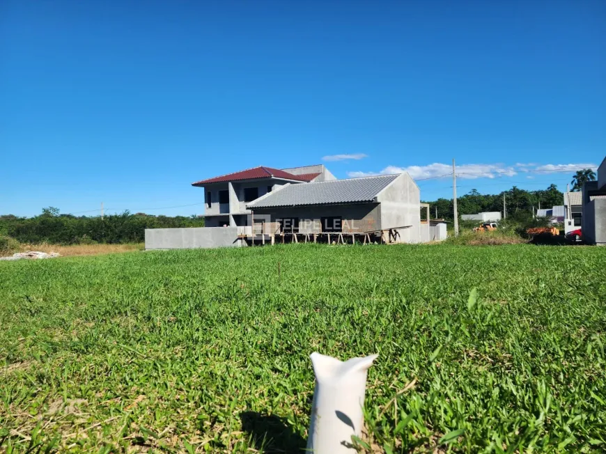 Foto 1 de Lote/Terreno à venda, 200m² em Forquilhas, São José