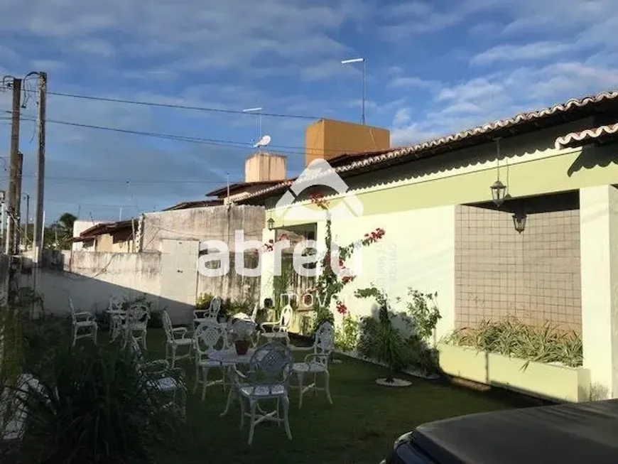 Foto 1 de Casa com 5 Quartos à venda, 450m² em Capim Macio, Natal