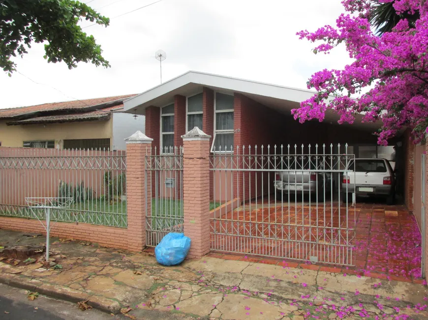 Foto 1 de Casa com 3 Quartos à venda, 139m² em Jardim São Francisco de Assis, Londrina