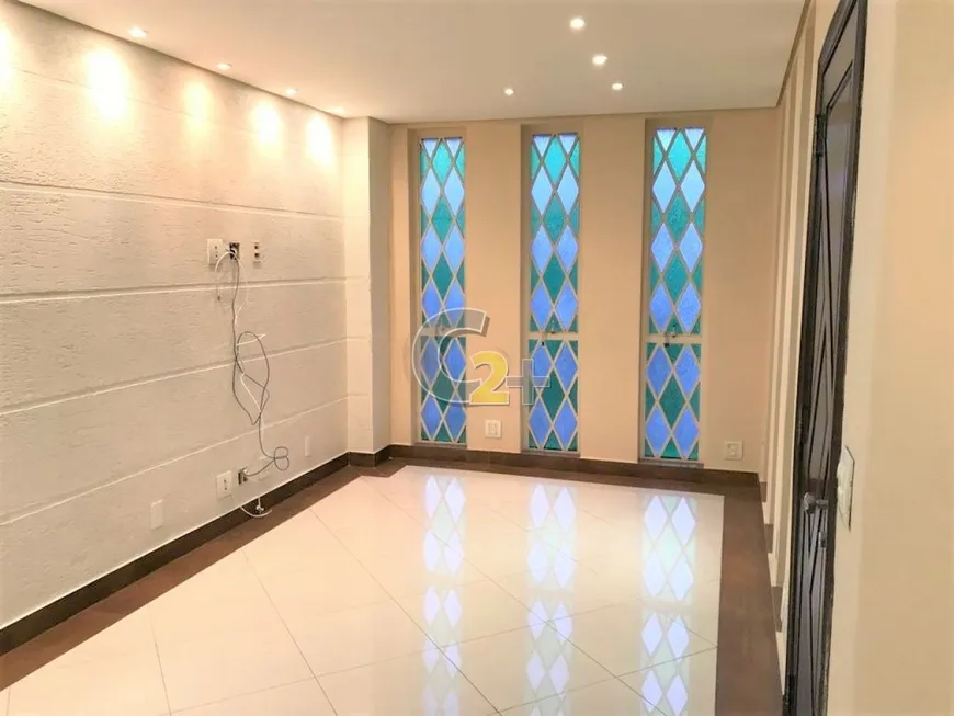 Foto 1 de Sobrado com 2 Quartos à venda, 174m² em Pacaembu, São Paulo