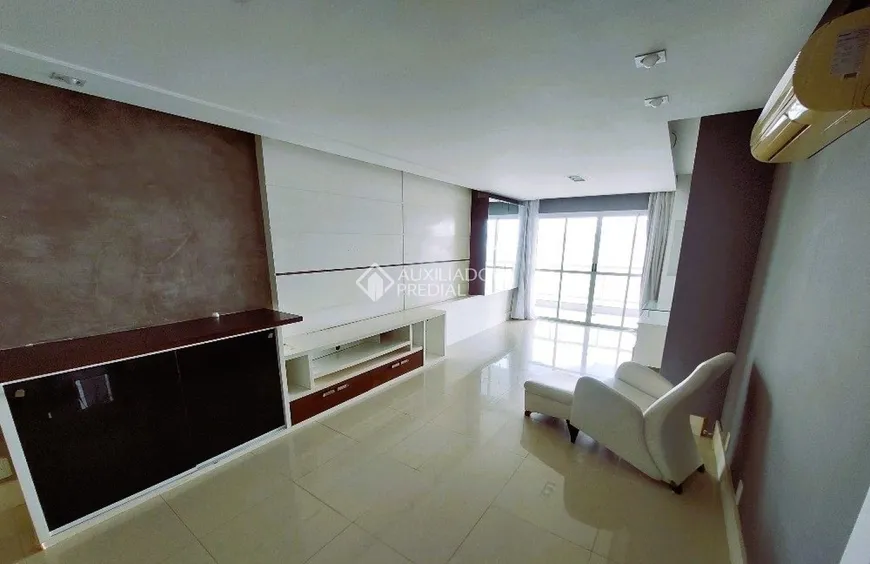Foto 1 de Apartamento com 2 Quartos para alugar, 151m² em Beira Mar, Florianópolis