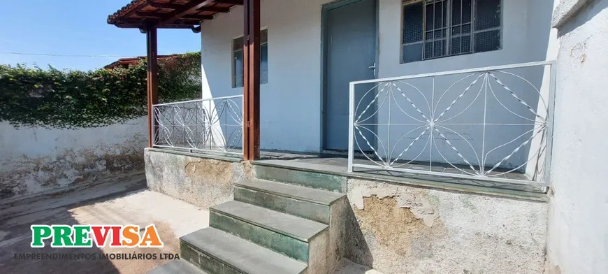 Foto 1 de Casa com 3 Quartos à venda, 360m² em Jardim Guanabara, Belo Horizonte