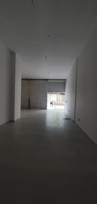 Foto 1 de Apartamento com 1 Quarto para alugar, 50m² em Centro, Itaboraí