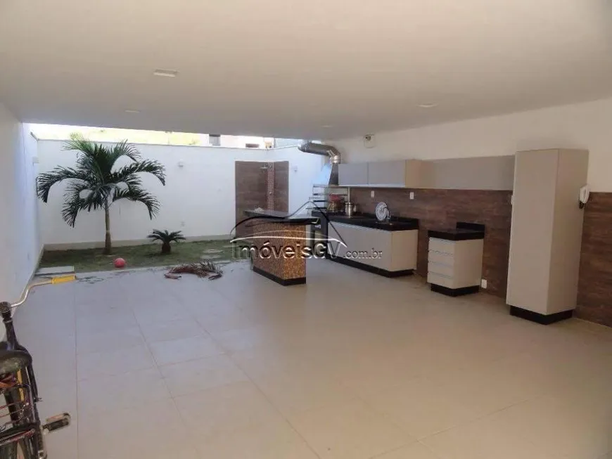 Foto 1 de Casa com 3 Quartos à venda, 360m² em Lagoa Santa, Governador Valadares