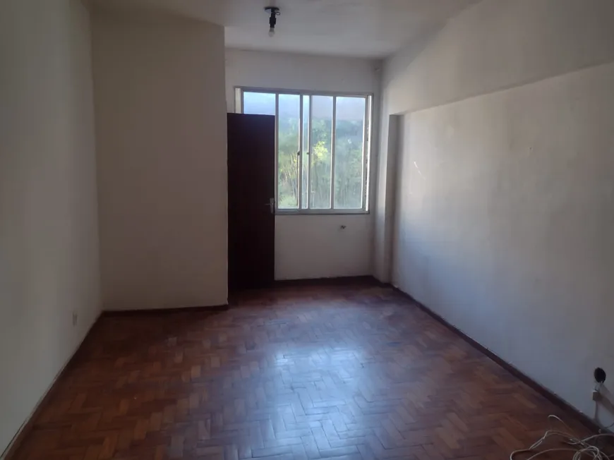 Foto 1 de Kitnet com 1 Quarto para alugar, 25m² em Centro, Petrópolis