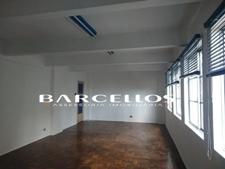 Foto 1 de Sala Comercial para alugar, 35m² em Centro Histórico, Porto Alegre