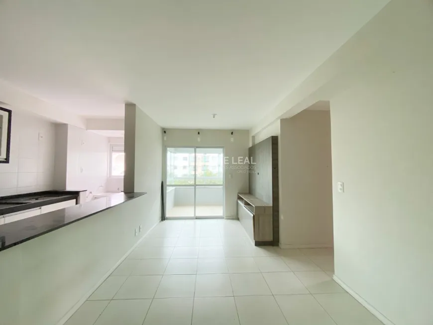 Foto 1 de Apartamento com 3 Quartos à venda, 78m² em Areias, São José