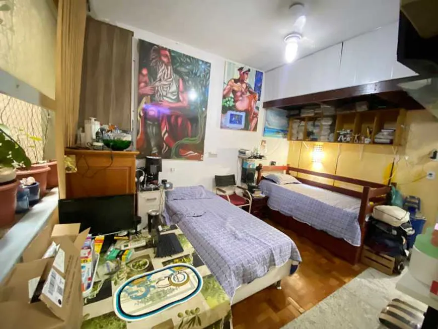 Foto 1 de Kitnet com 1 Quarto à venda, 30m² em Leme, Rio de Janeiro