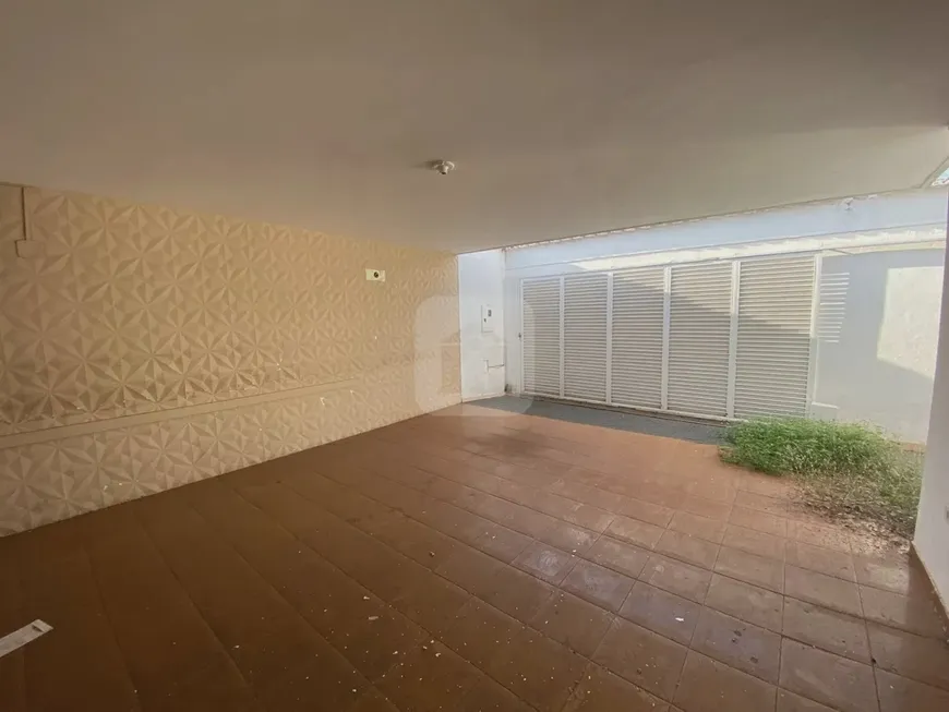 Foto 1 de Sobrado com 4 Quartos à venda, 261m² em Martins, Uberlândia