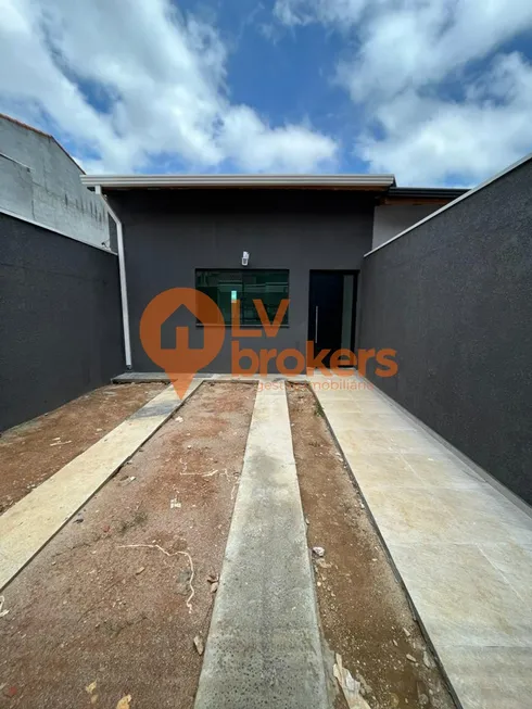 Foto 1 de Casa com 2 Quartos à venda, 63m² em Vila Caputera, Mogi das Cruzes