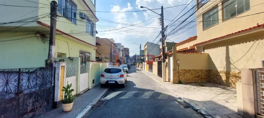 Foto 1 de Casa de Condomínio com 2 Quartos à venda, 50m² em Praça Seca, Rio de Janeiro