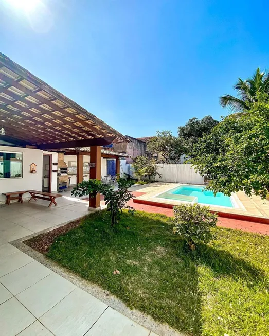 Foto 1 de Casa com 4 Quartos à venda, 230m² em Praia do Morro, Guarapari