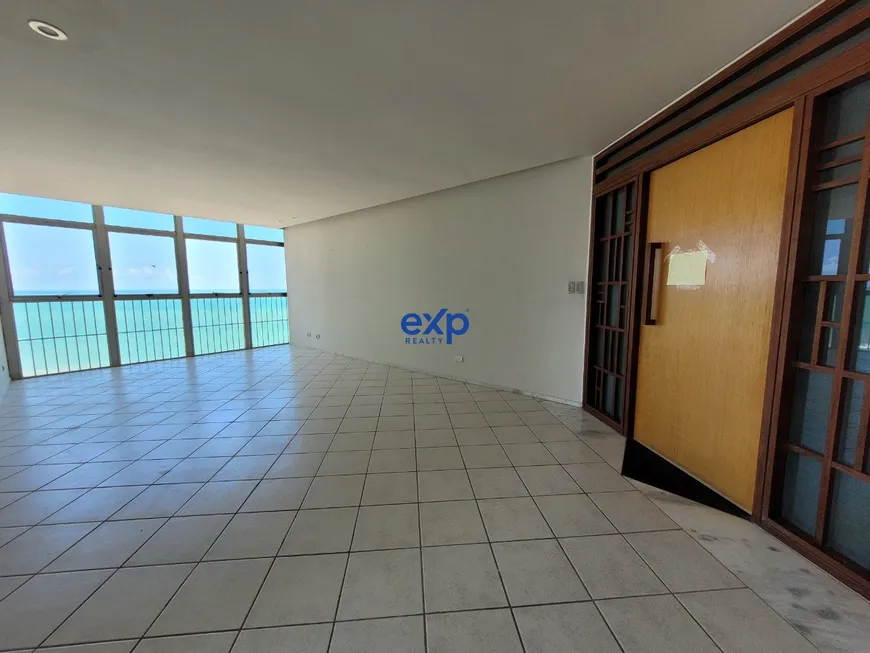 Foto 1 de Apartamento com 4 Quartos à venda, 195m² em Piedade, Jaboatão dos Guararapes