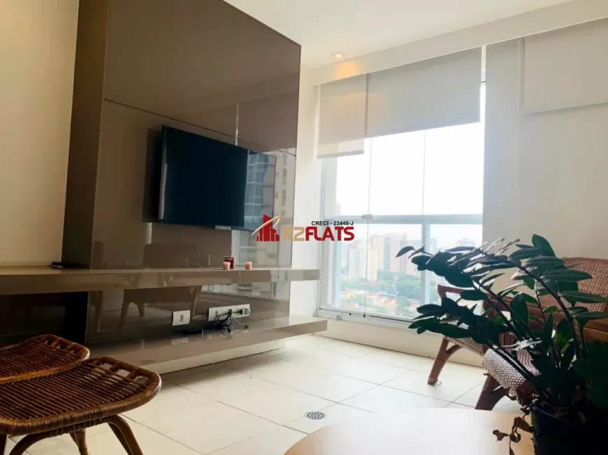 Foto 1 de Apartamento com 1 Quarto à venda, 72m² em Moema, São Paulo