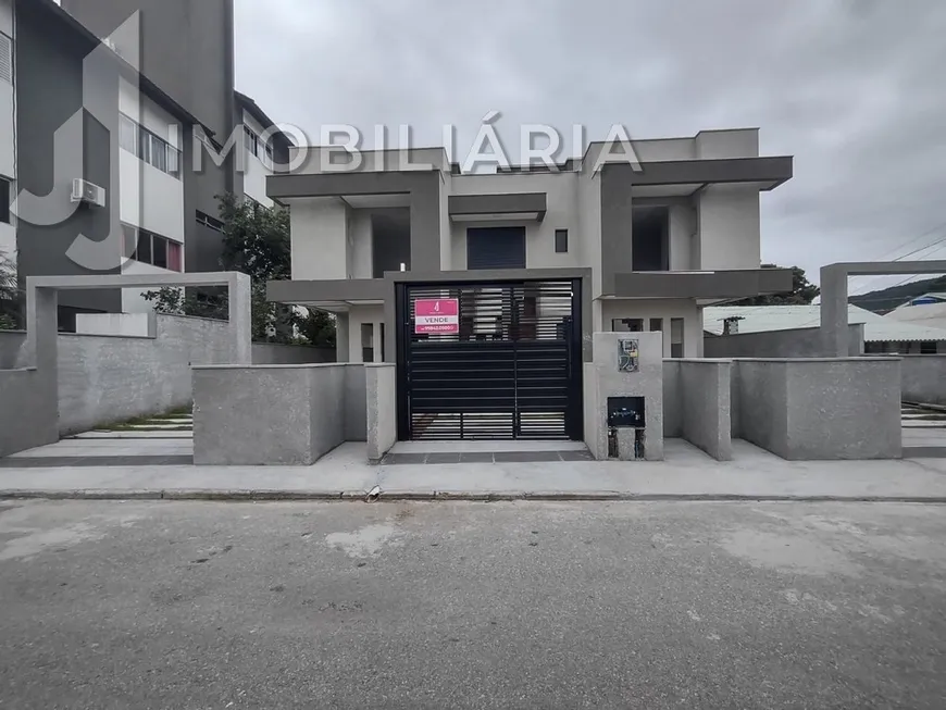 Foto 1 de Casa com 3 Quartos à venda, 130m² em Ponta das Canas, Florianópolis