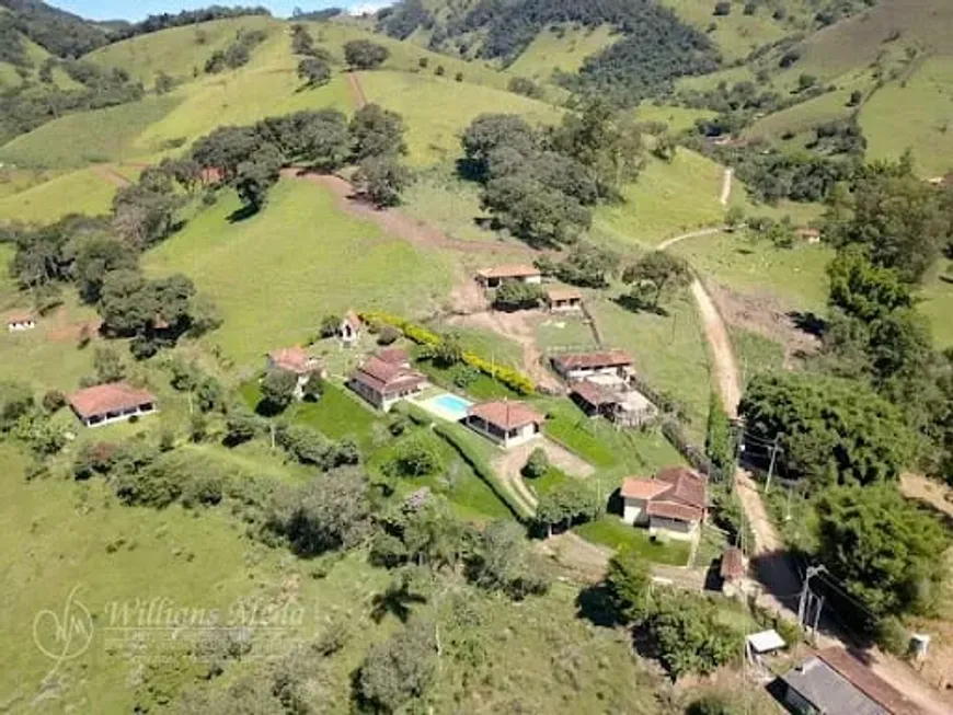 Foto 1 de Fazenda/Sítio com 8 Quartos à venda, 10m² em , Cambuí