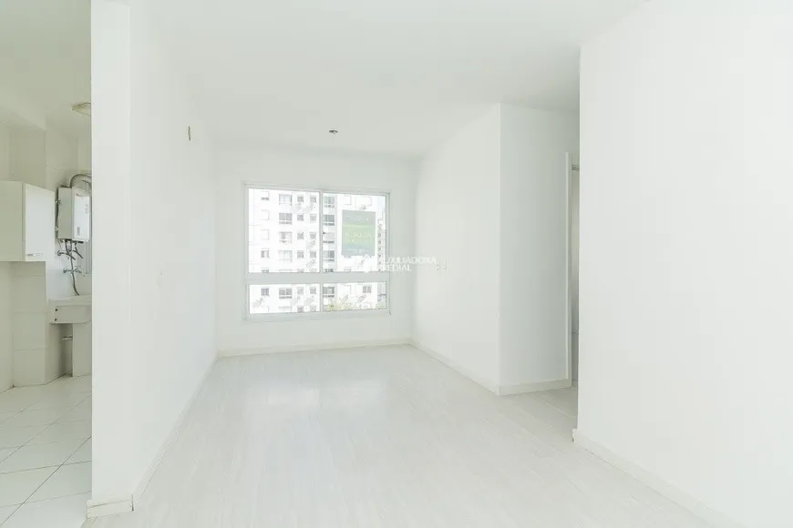 Foto 1 de Apartamento com 2 Quartos à venda, 56m² em Partenon, Porto Alegre