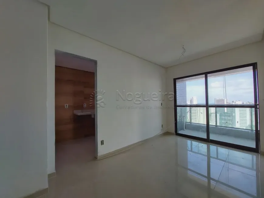 Foto 1 de Apartamento com 3 Quartos à venda, 63m² em Boa Viagem, Recife