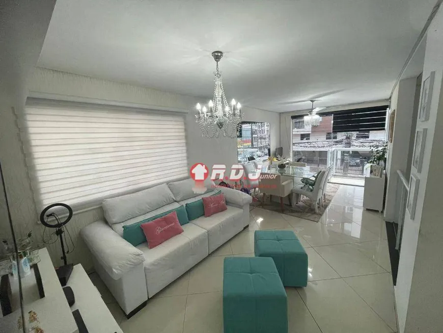 Foto 1 de Casa com 3 Quartos à venda, 138m² em Embaré, Santos