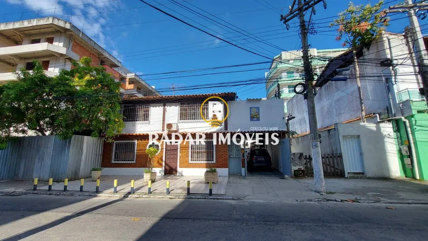 Foto 1 de Casa com 7 Quartos à venda, 240m² em Vila Nova, Cabo Frio