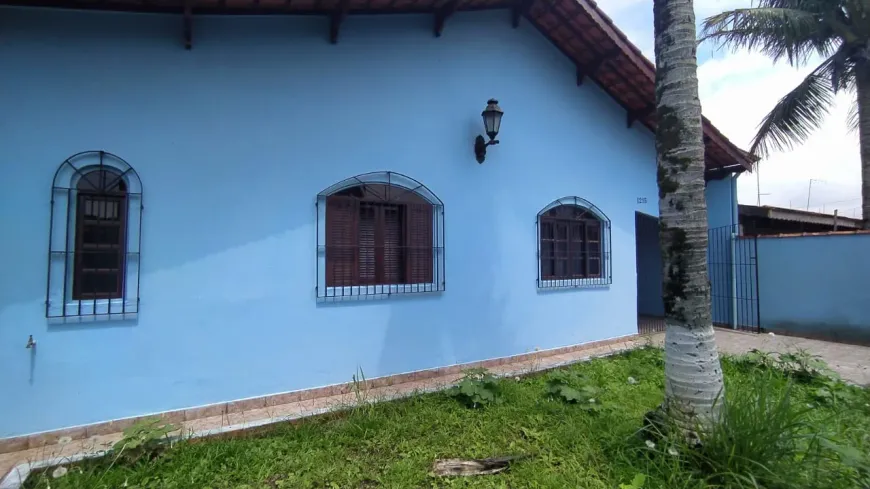 Foto 1 de Casa com 3 Quartos à venda, 215m² em São João, Itanhaém