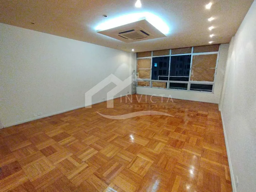 Foto 1 de Apartamento com 3 Quartos à venda, 230m² em Copacabana, Rio de Janeiro