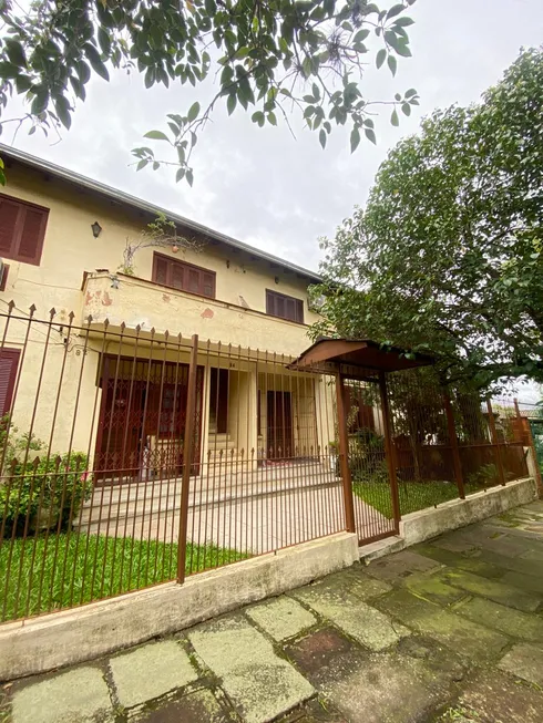 Foto 1 de Casa com 3 Quartos à venda, 130m² em Jardim Floresta, Porto Alegre