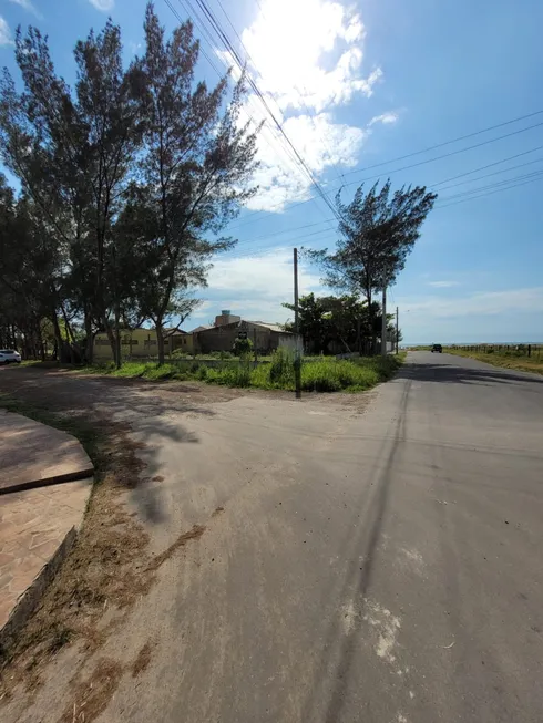 Foto 1 de Lote/Terreno à venda, 377m² em Guarani, Capão da Canoa