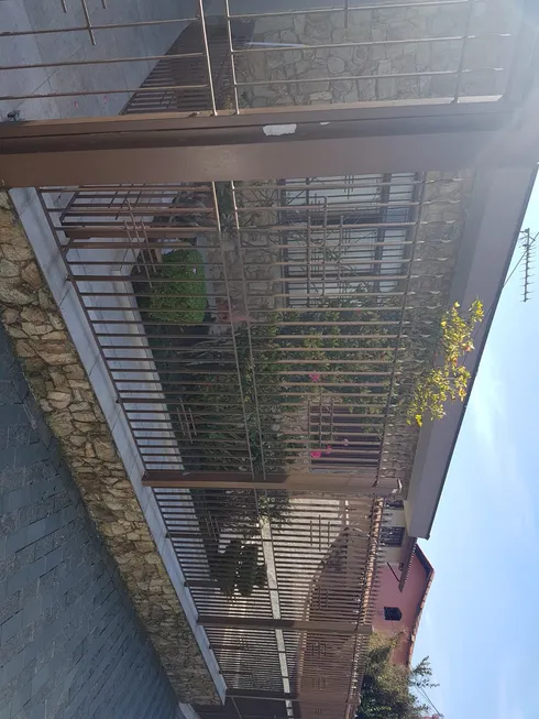 Foto 1 de Casa com 7 Quartos à venda, 245m² em Vila Helena, Santo André