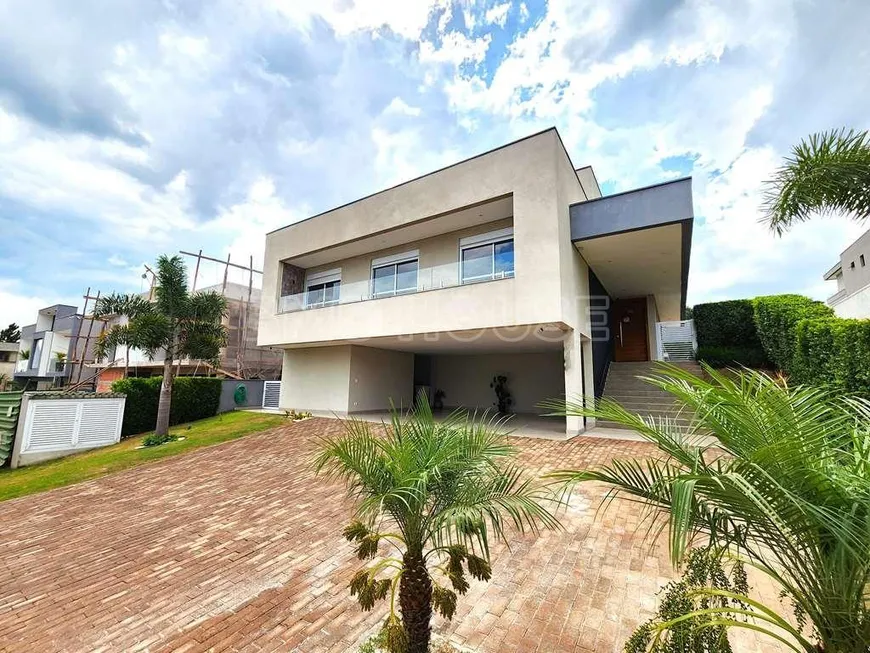 Foto 1 de Casa com 3 Quartos à venda, 303m² em Granja Viana, Carapicuíba