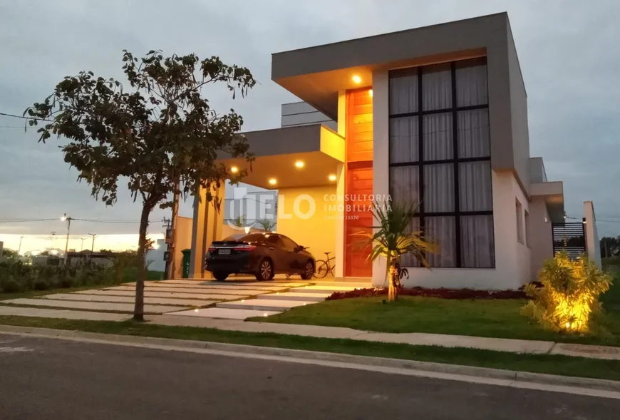 Foto 1 de Casa com 3 Quartos à venda, 209m² em Parque dos Rodoviários, Campos dos Goytacazes