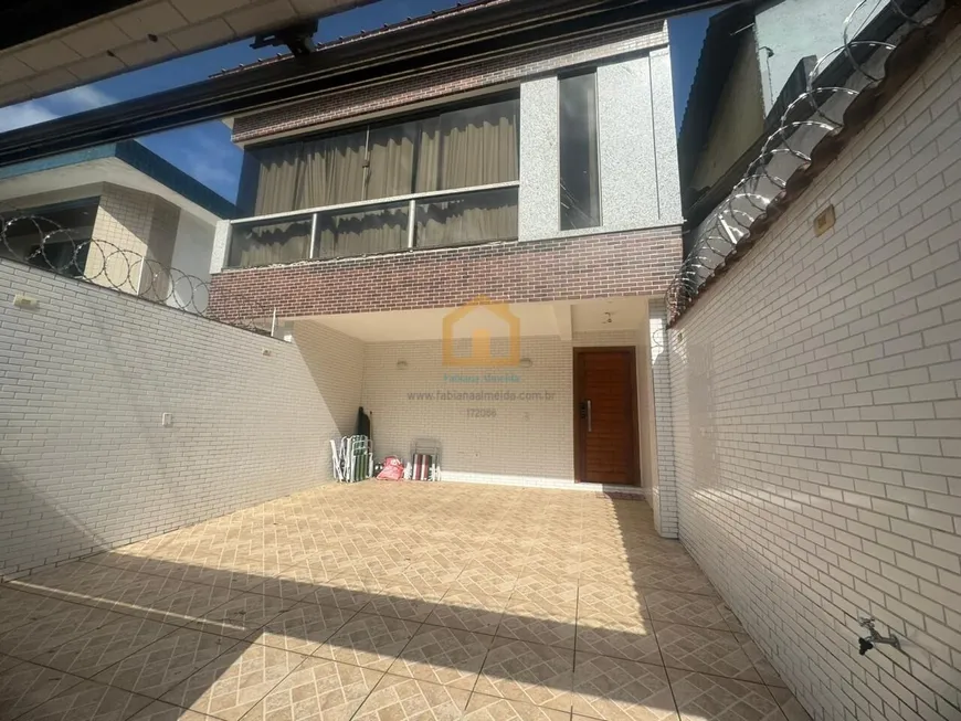 Foto 1 de Casa com 3 Quartos à venda, 160m² em Aparecida, Santos