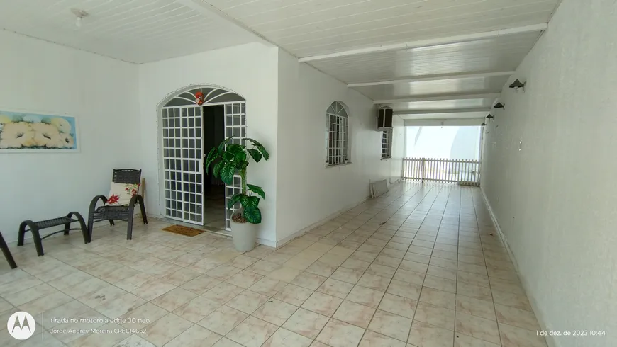 Foto 1 de Casa com 3 Quartos à venda, 198m² em Hiléia, Manaus