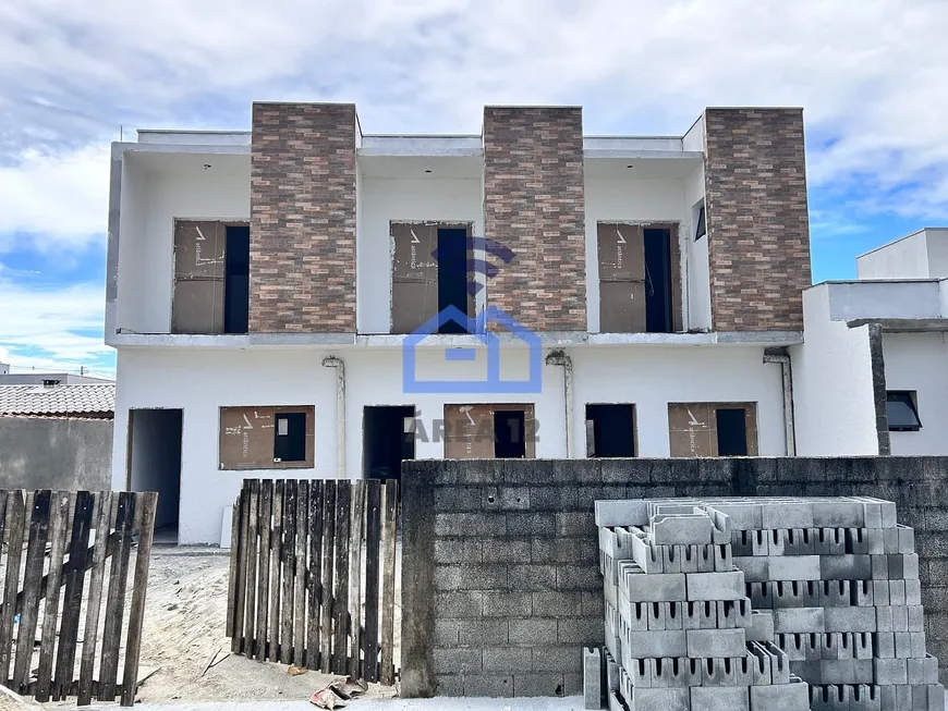 Foto 1 de Casa de Condomínio com 2 Quartos à venda, 69m² em Balneário dos Golfinhos , Caraguatatuba