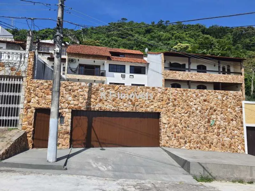 Foto 1 de Casa de Condomínio com 3 Quartos à venda, 588m² em  Vila Valqueire, Rio de Janeiro
